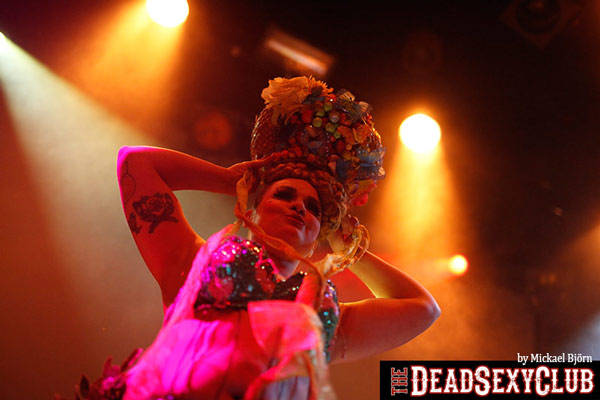 The Dead Sexy Club - A night full of outrageous music, ultra sexy burlesqueacts & funny contests!
